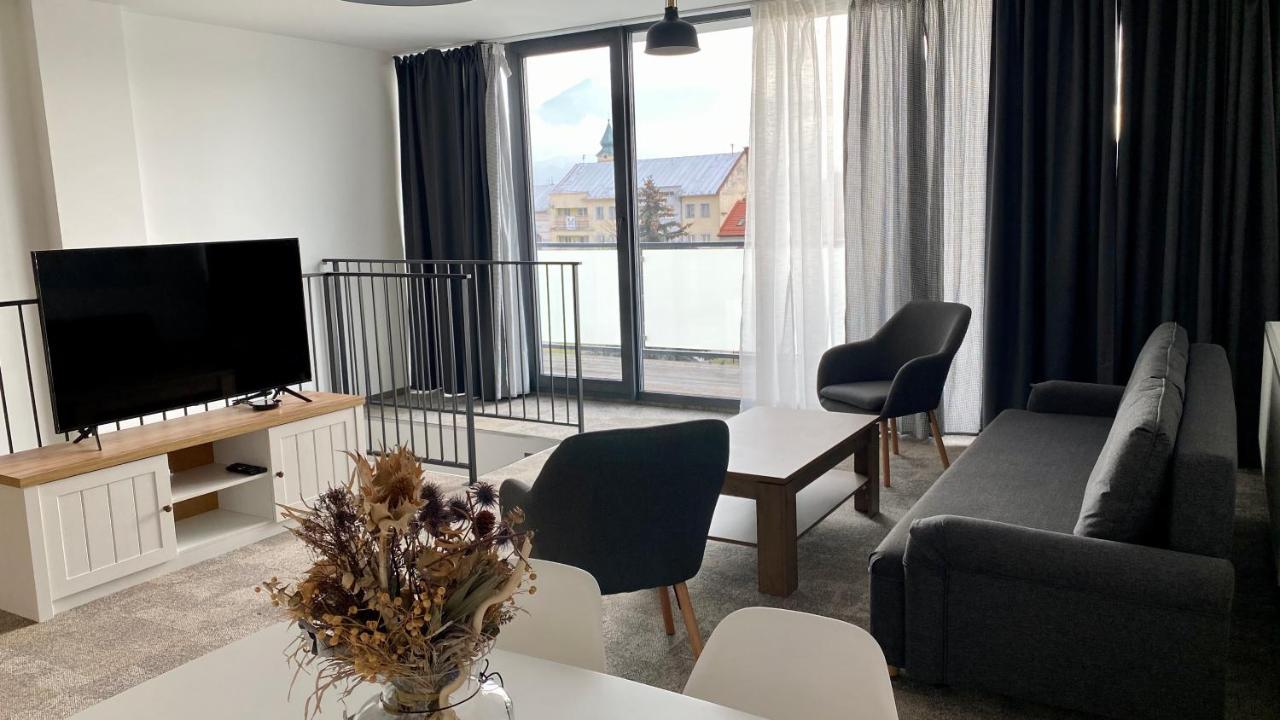 Aparthotel Central Liptovský Mikuláš מראה חיצוני תמונה