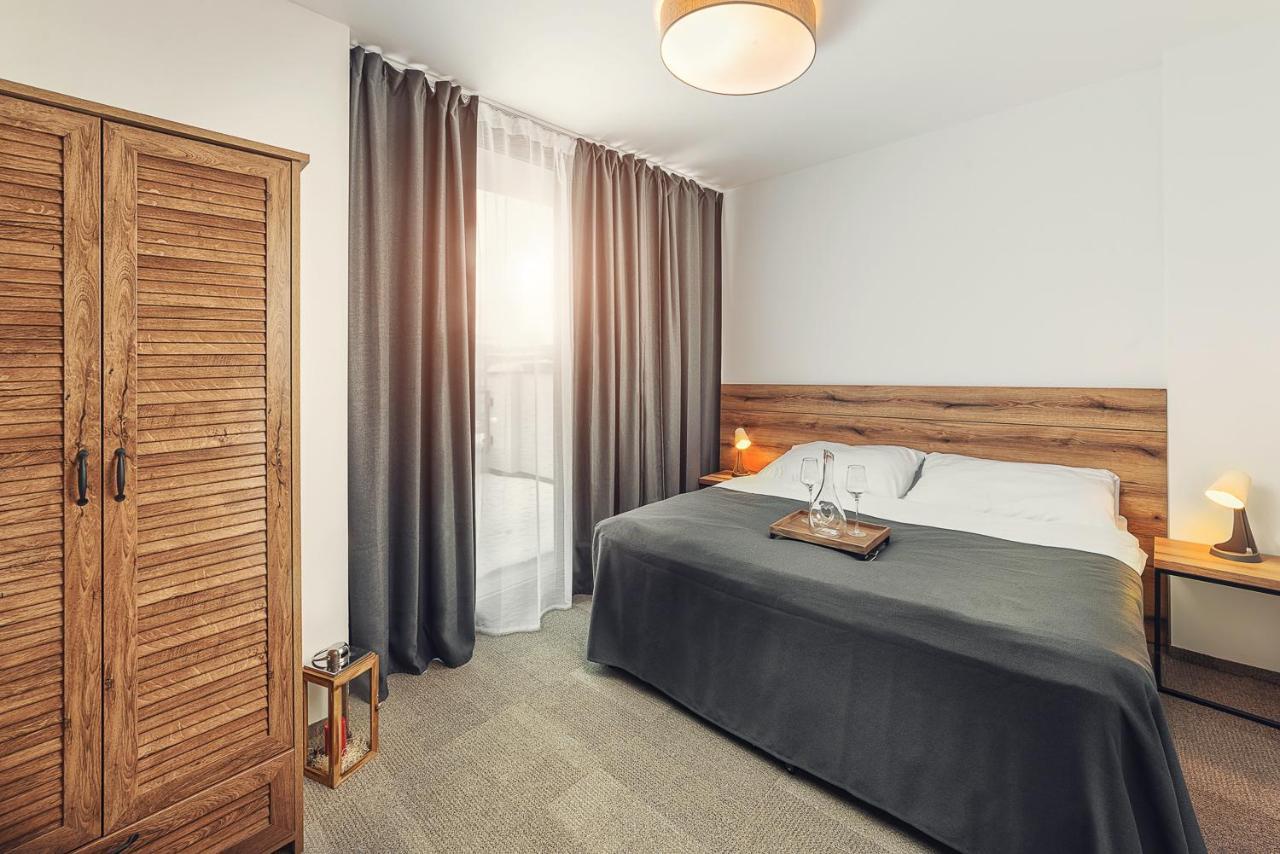 Aparthotel Central Liptovský Mikuláš מראה חיצוני תמונה