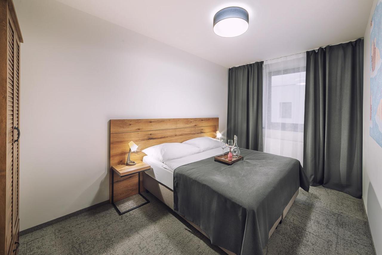 Aparthotel Central Liptovský Mikuláš מראה חיצוני תמונה