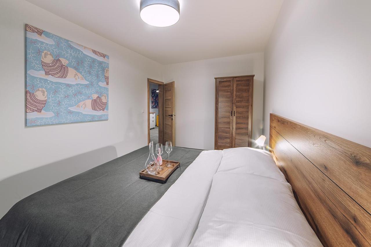 Aparthotel Central Liptovský Mikuláš מראה חיצוני תמונה