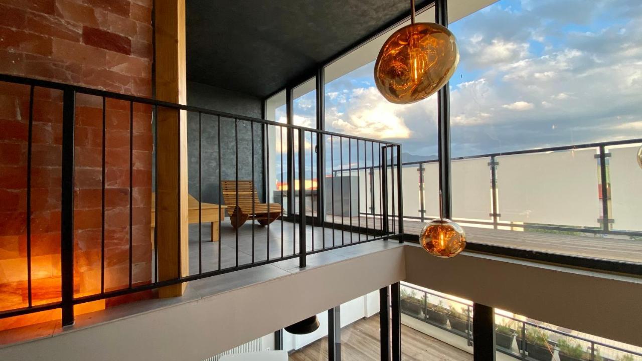Aparthotel Central Liptovský Mikuláš מראה חיצוני תמונה